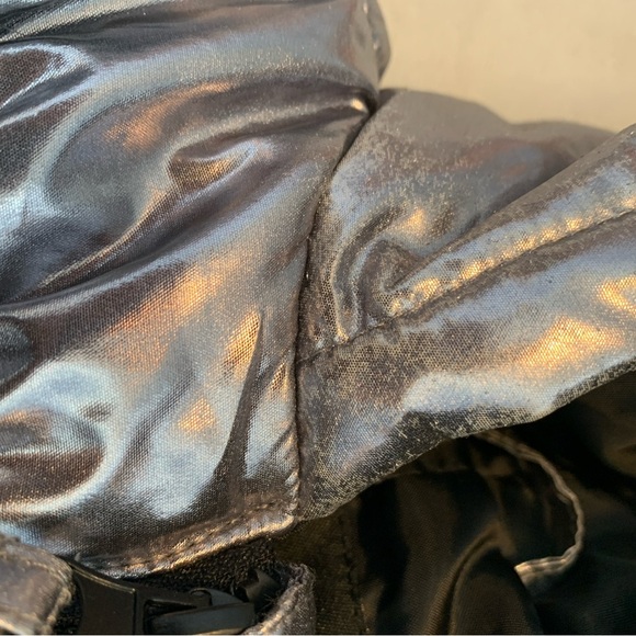 Rothschild Metallic One Piece snowsuit bunting size 3-6 months silver gunmetal - Picture 3 of 5